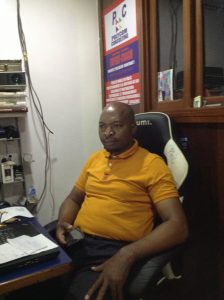 Littotal - Mr Nguefack Joseph, Promoteur de Polycom Consulting, Douala vers Bepanda Stade